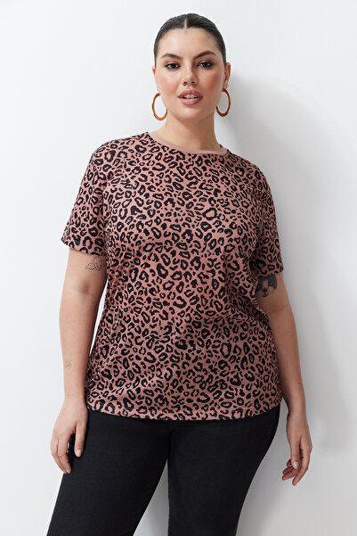 Trendyol Curve Hnědé tričko se zvířecím vzorem Boyfriend Pletené tričko TBBSS24BF00046