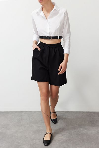 Edit by Trendyol Μαύρο πλισέ City Woven σορτς & βερμούδες TEDSS24SR00005