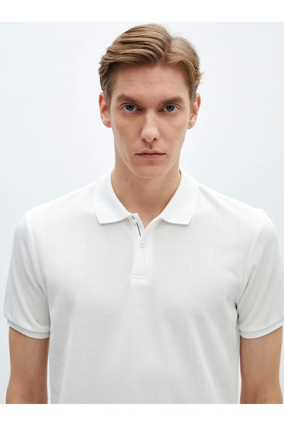 LC Waikiki Ανδρικό κοντομάνικο μπλουζάκι με λαιμόκοψη LCW Vision