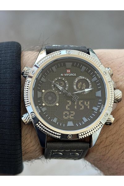 Naviforce NEW MODEL NAVIFORCE SPORTS AND STYLISH USE ADAPTIVE LIGHTING MEN'S WRISTWATCH