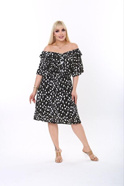 Truva XXL Φόρεμα με λαιμόκοψη σε μεγάλο μέγεθος με πουά μαύρο Elb651