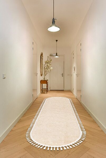 metacarpet Oval Comfort Ponpon Saçaklı Peluş Yolluk Bej Mns