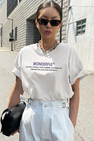 MODAGEN Unisex White Crew Neck Υπέροχο μπλουζάκι υπερμεγέθη με στάμπα