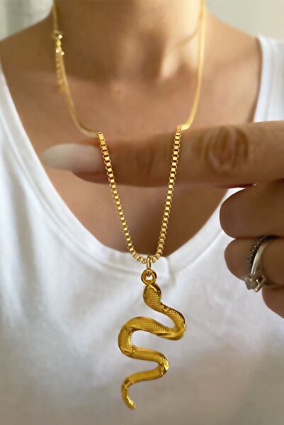 Clare's Store قلادة طويلة على شكل ثعبان