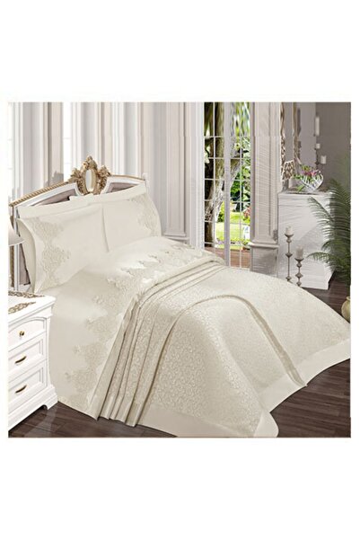 decoletto فريق بيكيه