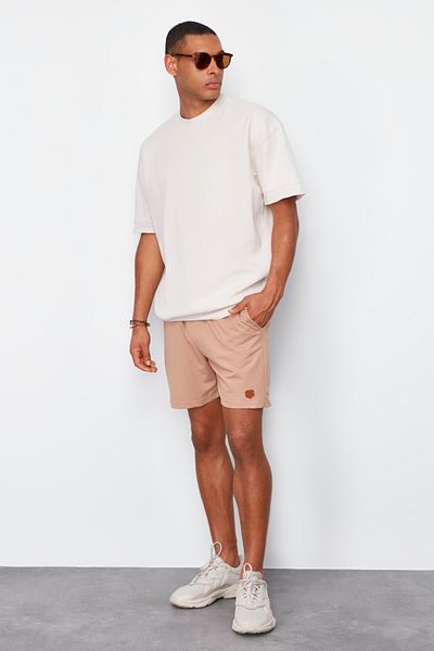 Trendyol Collection Βιζόν κοντό μήκος PU σορτς - Λαστιχένια μέση, κορδόνι, ετικέτα TMNSS22SR0403