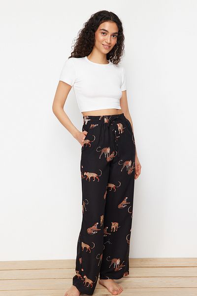 Trendyol Collection Fekete állatmintás viszkóz szőtt pizsama alsó THMSS24PJ00031