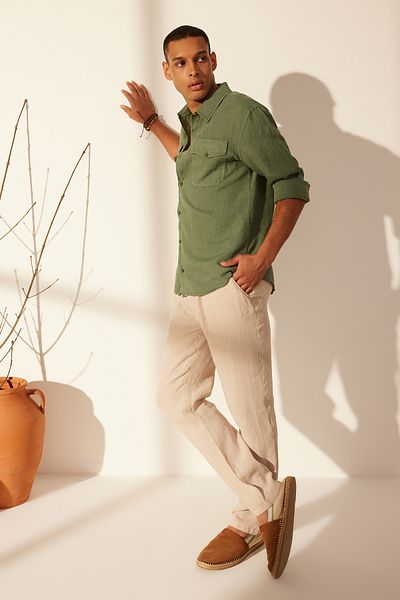 Trendyol Collection Преміум Темно-зелений 100 Білизна Regular Fit Gomlek TMNSS24GO00060