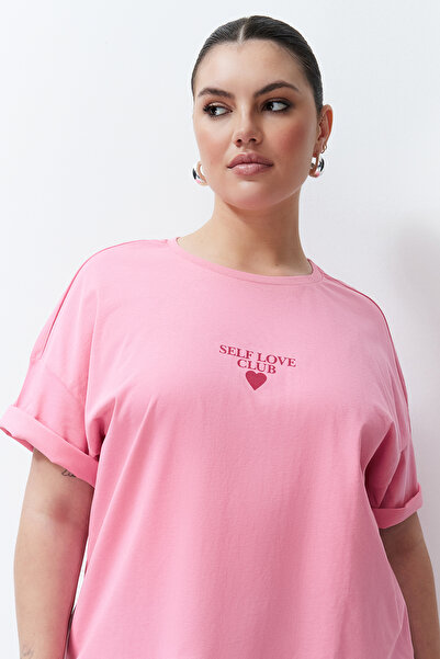 Trendyol Curve Oversize ροζ εμπριμέ βαμβακερό μπλουζάκι - TBBSS24BF00011