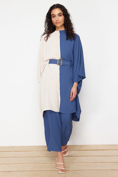 Trendyol Modest Indigó színű blokkolt derék, öves tunika-nadrág szőtt öltöny TCTSS23US00046