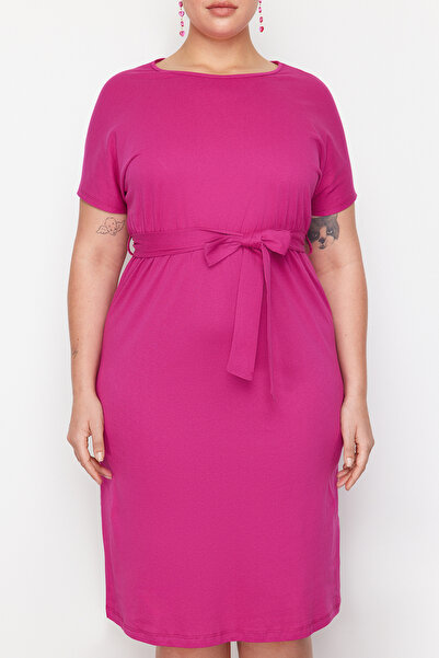 Trendyol Curve Φούξια βαμβακερό φόρεμα με ζωσμένη λαιμόκοψη - TBBSS22AH0242