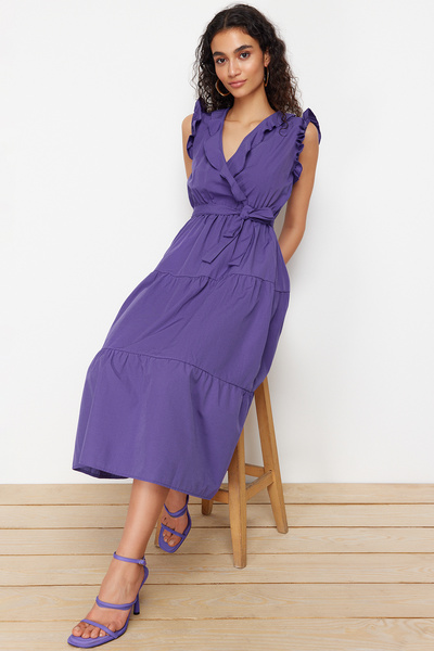 Trendyol Collection Fioletowa tkana sukienka midi w kształcie litery A z paskiem i kołnierzykiem dwurzędowym TWOSS24EL00914