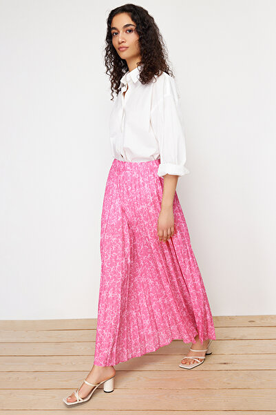 Trendyol Modest Fuchsia Floral Patterned Pleated Elastic Waist Woven Skirt TCTSS23EE00018
