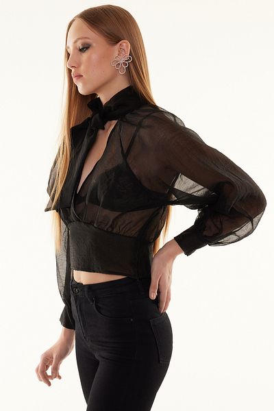 Trendyol Collection Transparente gewebte schwarze kurze Bluse - TPRSS24BZ00013