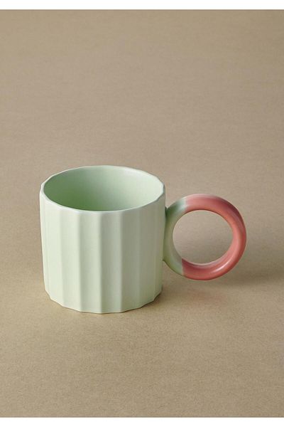 The Mia Runden Porcelain Mug Green 250 ml