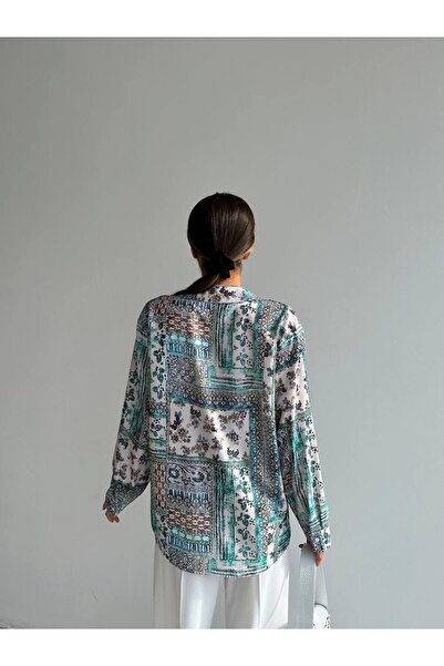 İLKCET MODA Obyčejná dámská košile se saténovým vzorem