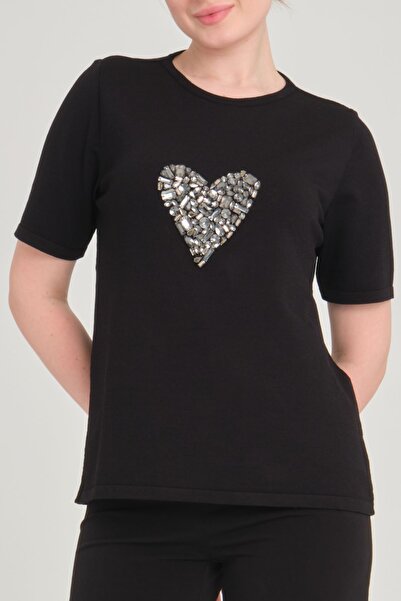 trikobis KRİSTAL TAŞLARLA KALP İŞLEMELİ ÖZEL TASARIM TRİKO BLUZ