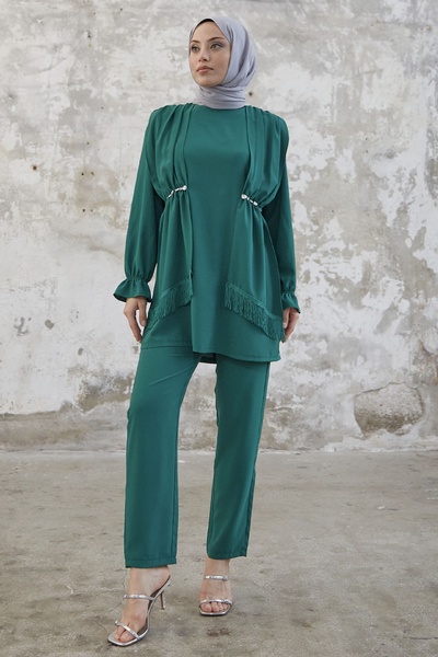 InStyle Tassel Detail Jewelled Crepe Set - Emerald Green