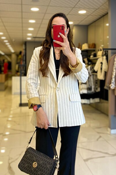 Vosse Miarte Bej Çizgili Kemer Detaylı Blazer Ceket