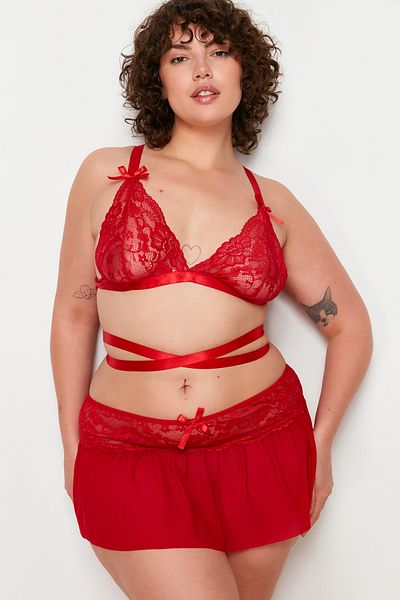 Trendyol Curve Rotes Unterwäsche-Set TBBSS24DG00010