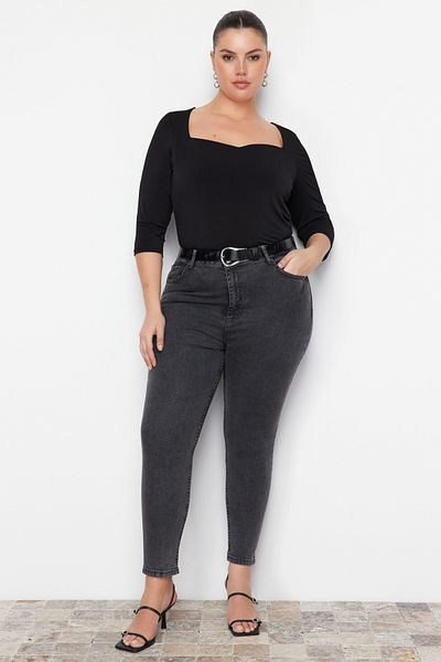 Trendyol Curve Graue, dehnbare Skinny-Jeans mit hoher Taille TBBSS22JE00007
