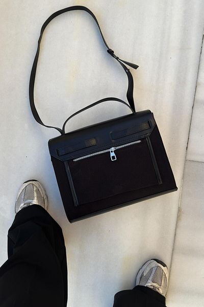LEONAS Geantă de mână și de umăr pentru femei Moscow Black cu accesoriu de blocare a capacului din piele