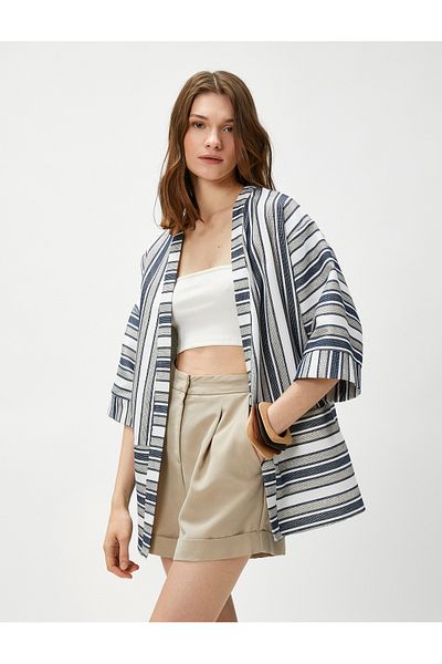 Koton Detail kapsy na kimono s polovičním rukávem