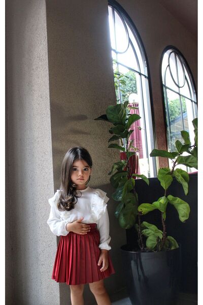Perinin dolabı 29 October Girl's Suit with Red Leather Skirt