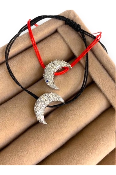 Finery by Nerrs سوار من الرغيف الفرنسي المكسور بحبل أحمر على شكل هلال