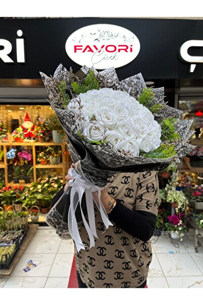 30 Beyaz Kadife Gül Buketi