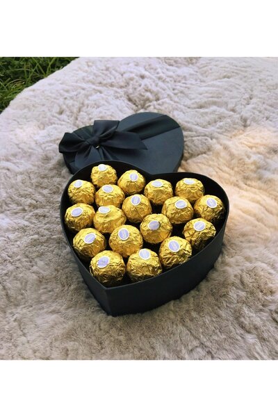 Ferrero Rocher Kalp Kutuda Ferrerro Rocher Çikolata