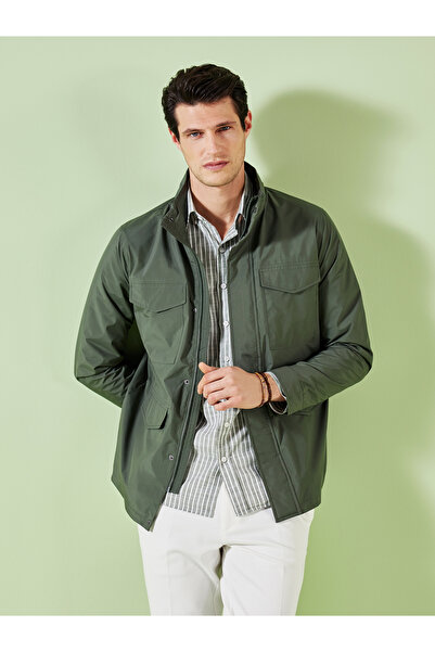 LC Waikiki Standart Kalıp Dik Yaka Erkek Mont