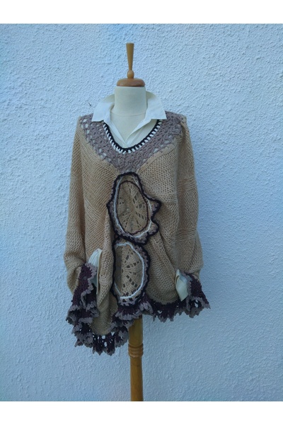 Hippybutik Bej Yün El Örgüsü Tasarım Panço