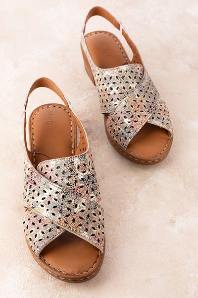 Gondol Genuine Leather Short Heeled Cross Sandals iz.9502