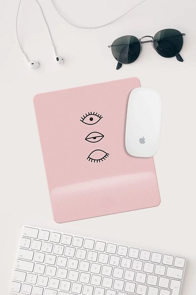 HobiShop Ορθογώνιο Mouse Pad με ροζ μάτι και στήριγμα καρπού.