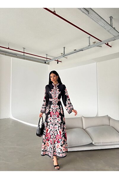 WellWay فستان أسود من قماش أطلس مزين بنقشة الزهور مع ياقة قميص وتفاصيل أزرار ...