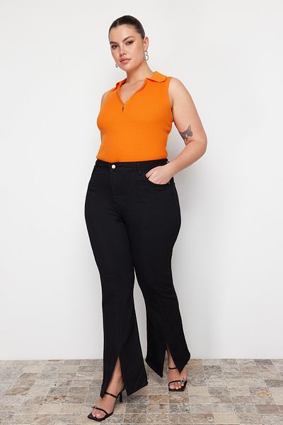 Trendyol Curve Black Slit Detailed Denim Jeans TBBAW23CJ00038