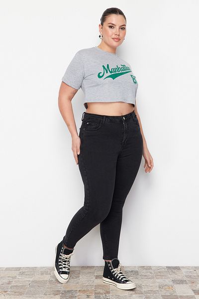 Trendyol Curve Anthrazitfarbene Röhrenjeans mit hoher Taille TBBAW23JE00003