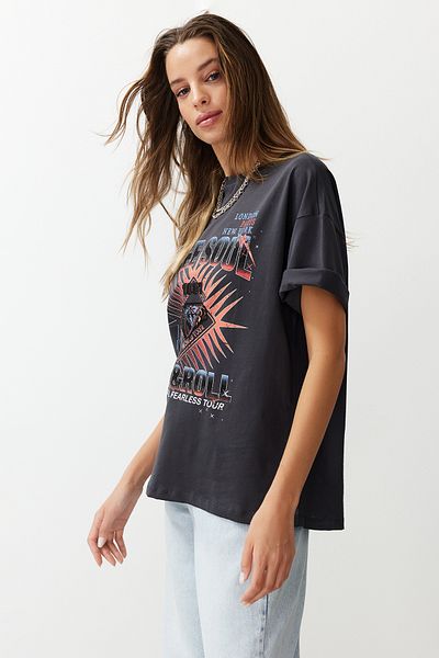 Trendyol Collection Anthracite 100% Cotton Printed Oversize/Wide Cut Knitted T-Shirt TWOSS24TS00187
