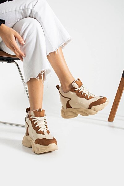 Asya Dolgu topuklu kadın spor ayakkabı