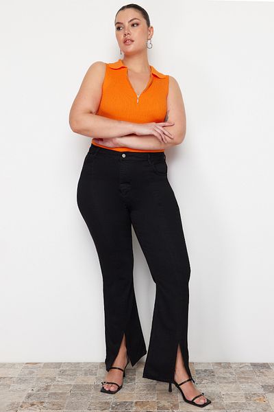 Trendyol Curve Black Slit Detailed Denim Jeans TBBAW23CJ00038