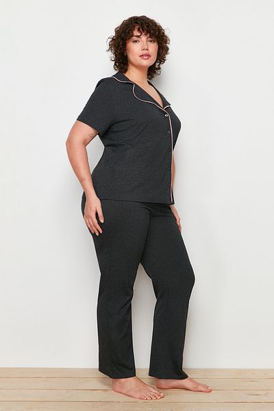 Trendyol Curve طقم بيجامة بياقة قميص أنثراسايت - TBBSS22PT0220