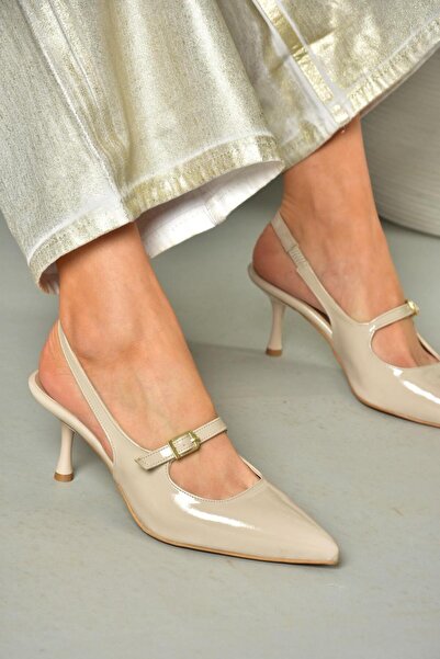 Fox Shoes S404200608 Bež lakirana koža Tanka potpetica u Ženske cipele