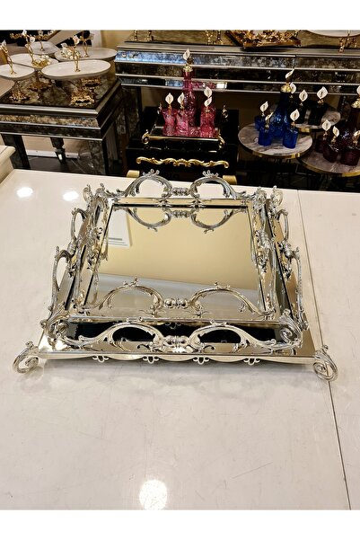 BULUTHOMEAKSESUAR KLASİK KARE TEPSİ 37X37 cm GÜMÜŞ