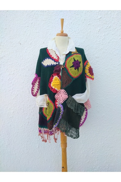 Hippybutik Ceviz Yeşili Patchwork Tığ Motif Monte Tasarım El İşi Panço