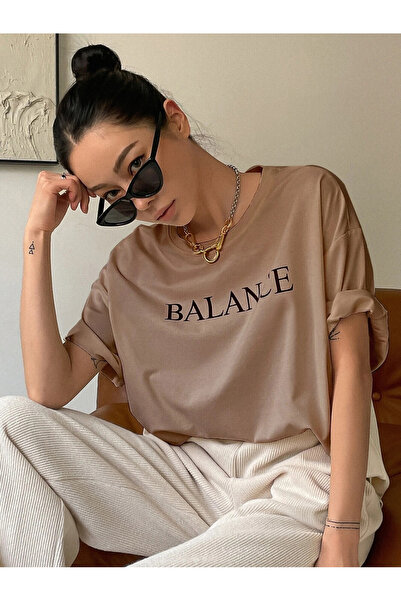 BEETON تي شيرت Balance - تي شيرت بيج مطبوع كبير الحجم برقبة دائرية وأكمام قصيرة