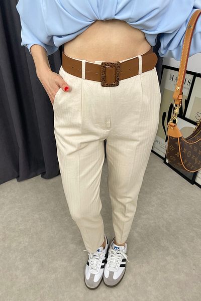 Sue Store Pantaloni skinny din gabardină cu curea de culoare piatră