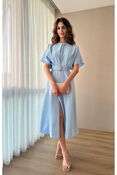 BUTİKROMANO فستان ميدي بحزام مع تفاصيل فتحة