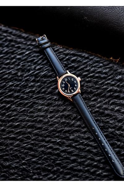 pullmarkt Elegant - Women's Wristwatch with strap