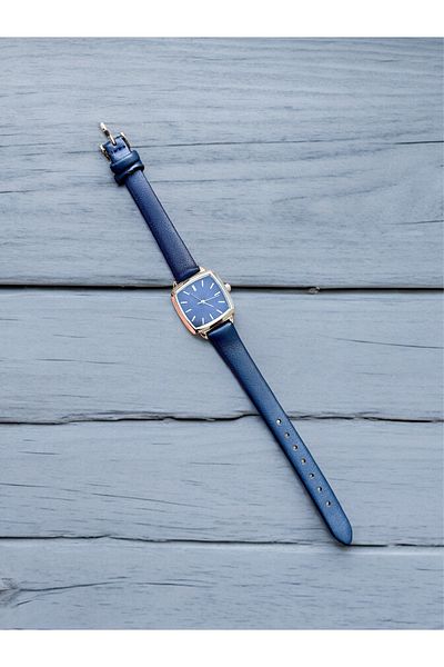 pullmarkt With Strap - Analog Wristwatch